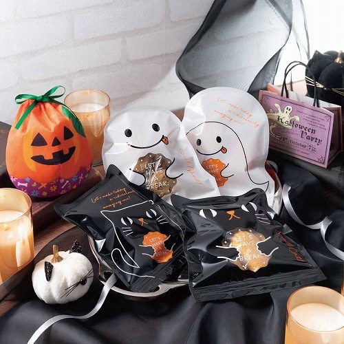 ★57-101-42-2 30枚 ジップ付きバッグ ハロウィン S(ブラックキャット)