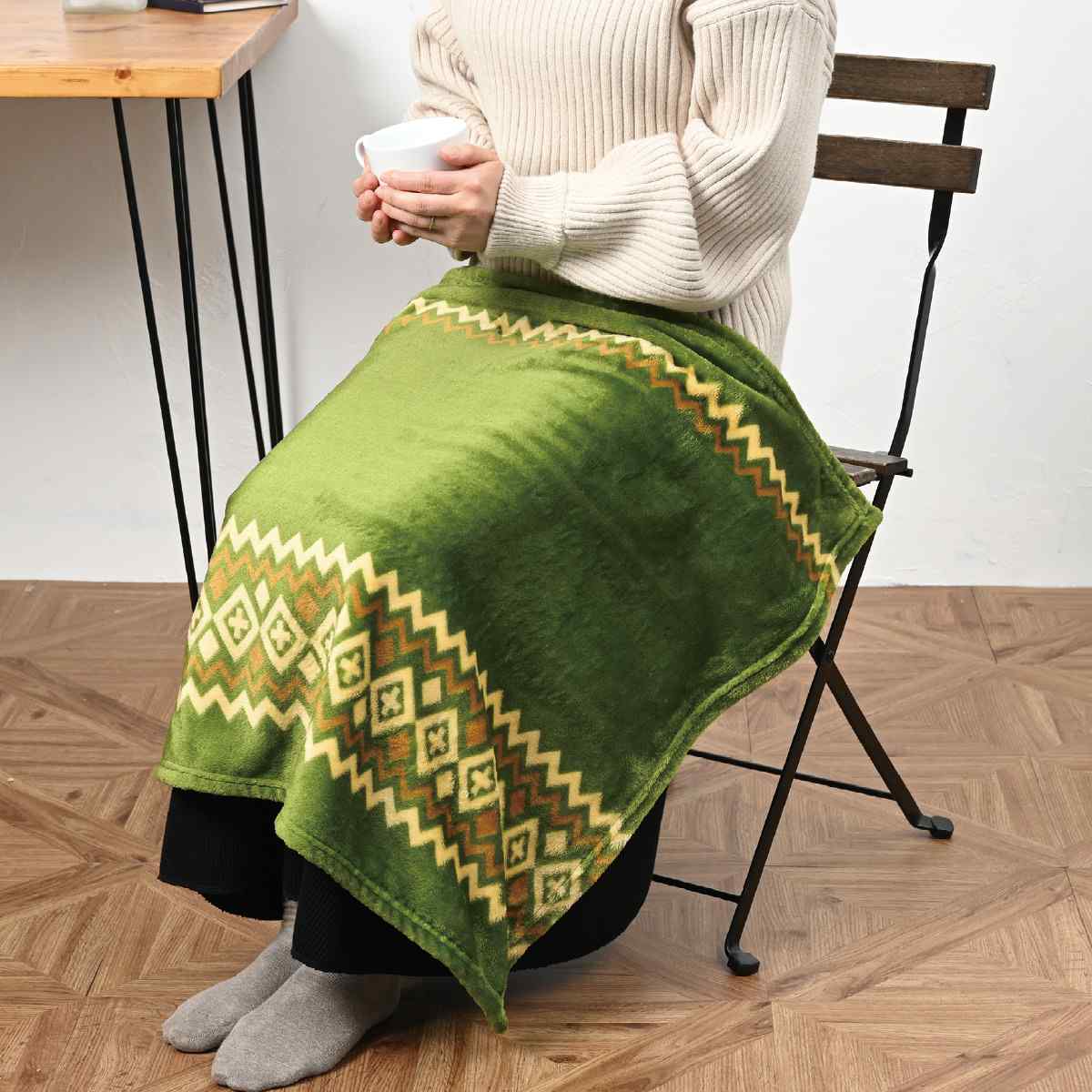 ★58-138-10-1 ふわふわブランケット ノルディック柄