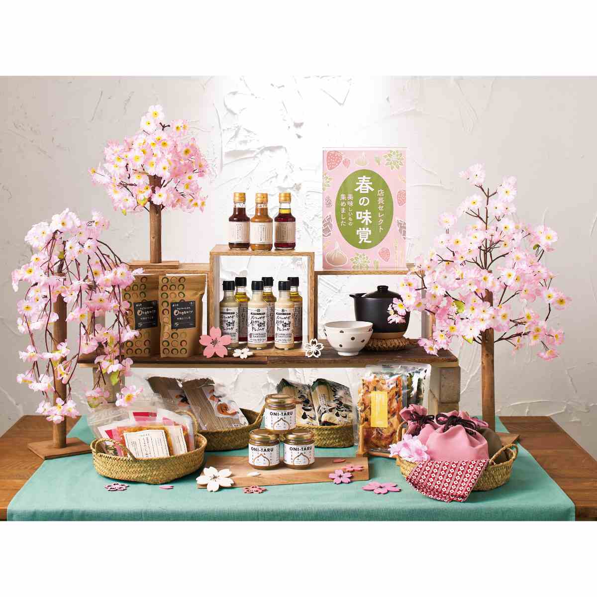 ★53-4-2-1 卓上しだれ桜立ち木(造花) H58cm