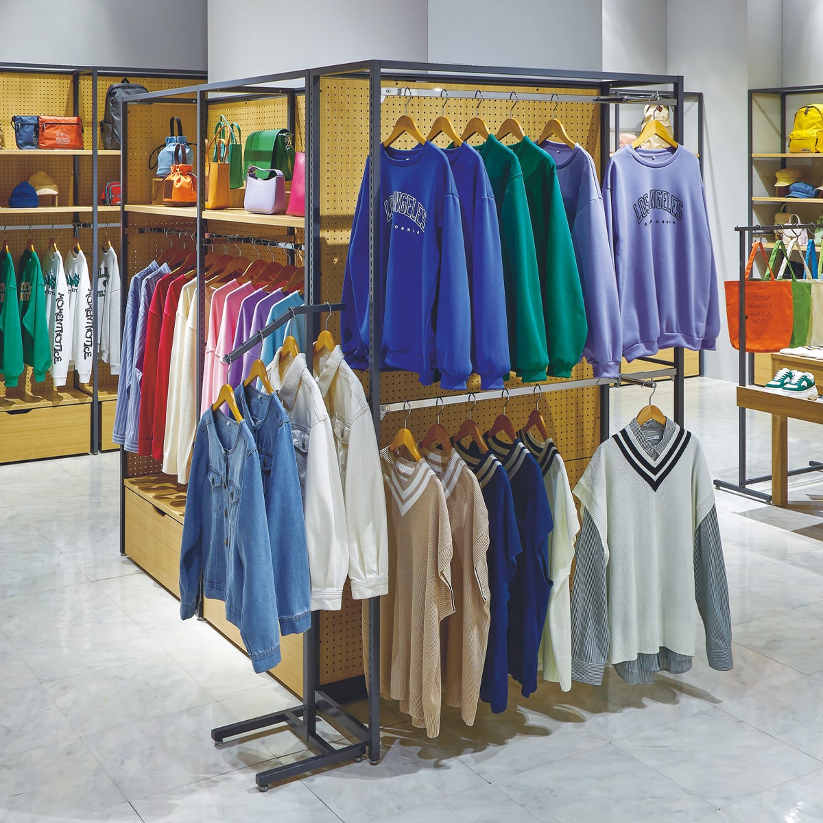 ★61-809-21-3 背面パネル W120cmタイプ 有孔あり エクリュ ラテラル・ロコ用H180cm